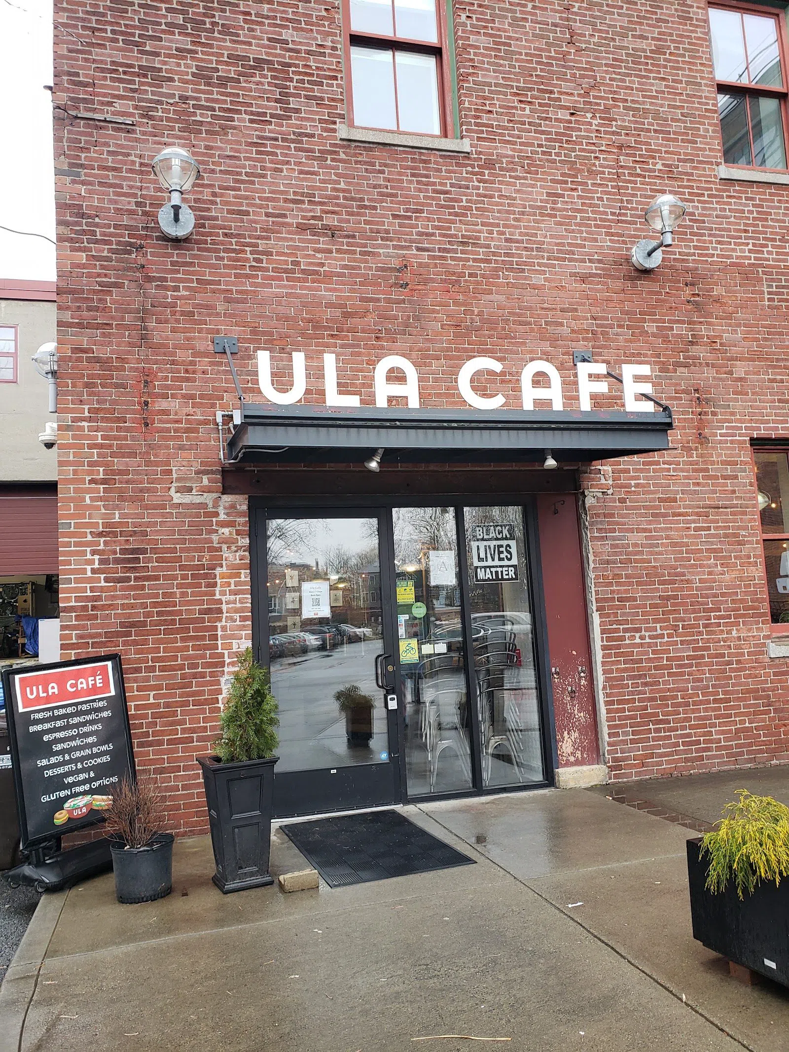 Ula Café, Boston
